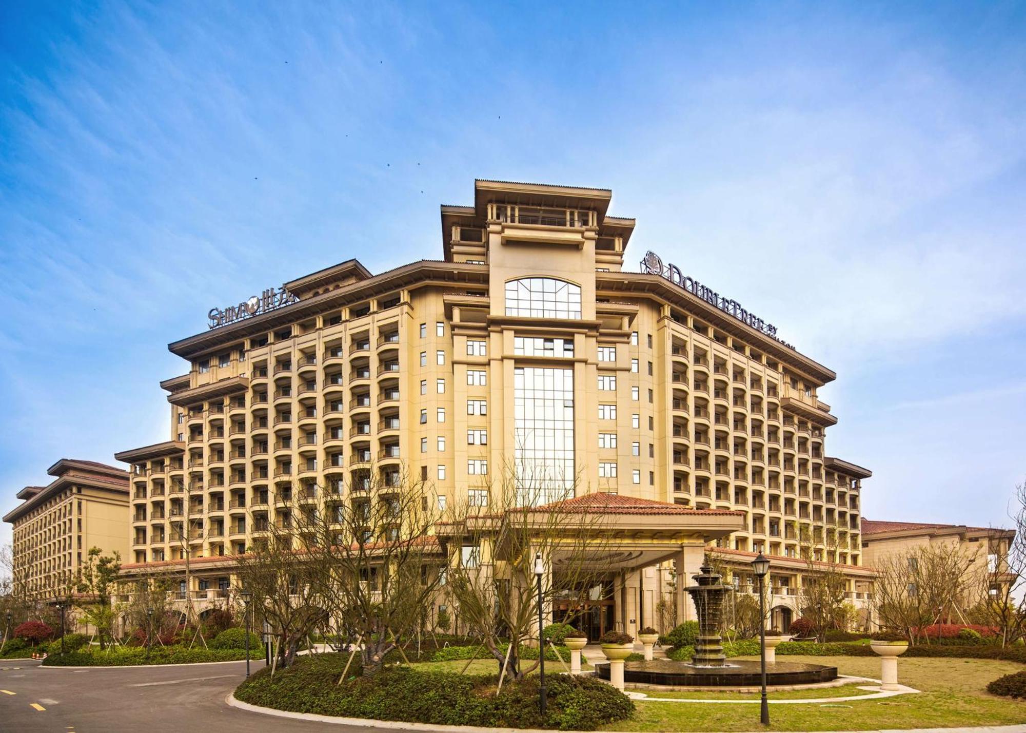 Отель Doubletree By Hilton Ningbo - Chunxiao Экстерьер фото